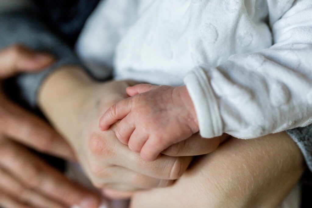 5 astuces de grand-mère pour traiter naturellement la constipation chez le nourrisson